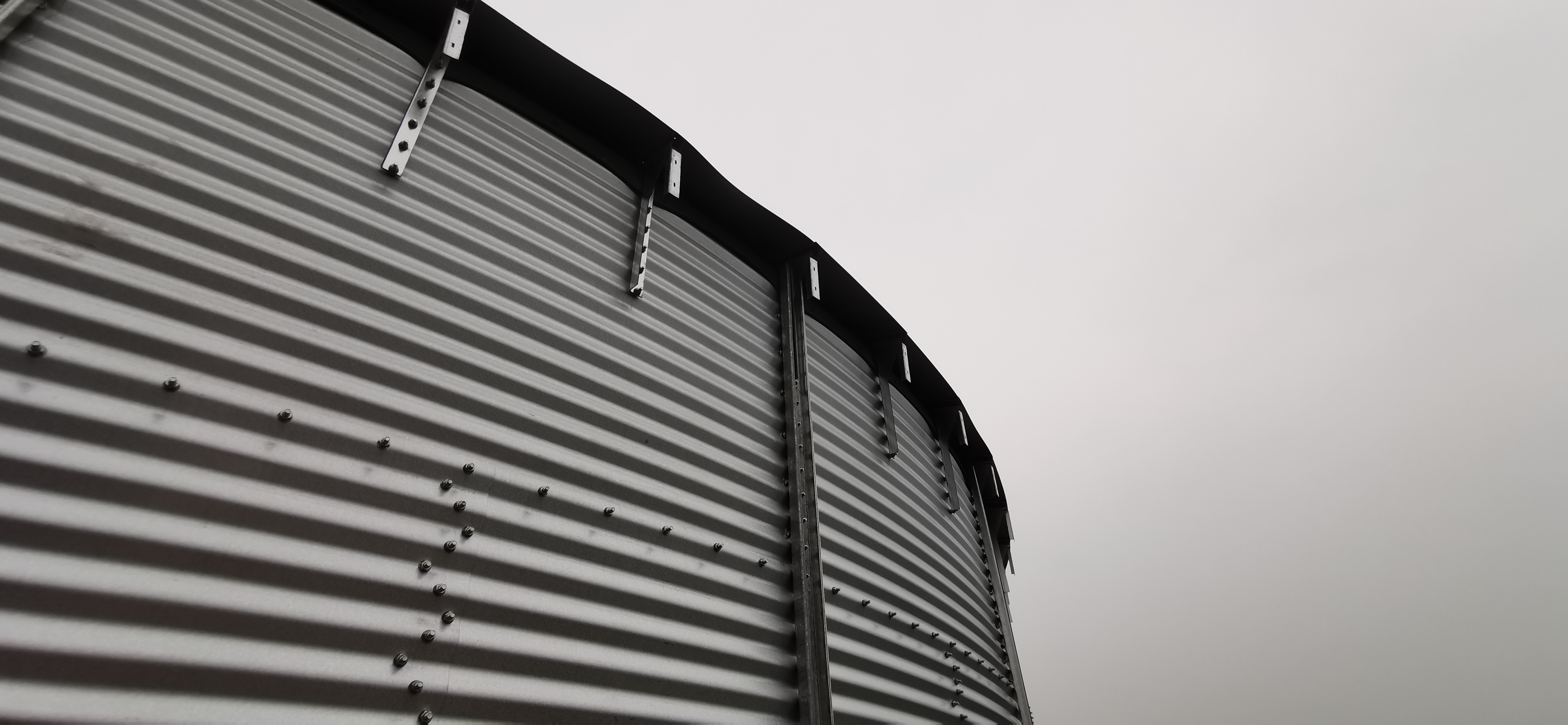 水膜方蓄水池：綠色節(jié)能的蓄水新選擇